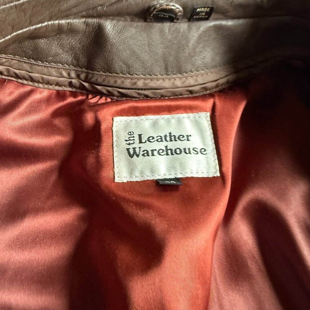 Vintage Brown Leather Trench Coat by The Leather Warehouse – Size 44 - Picture 3 of 10